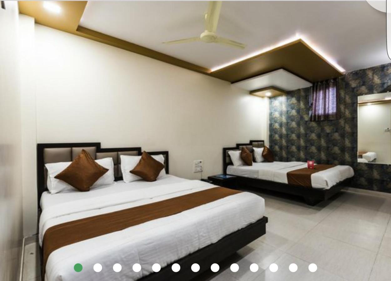 Hotel Guestinn Residency Мумбай Екстериор снимка