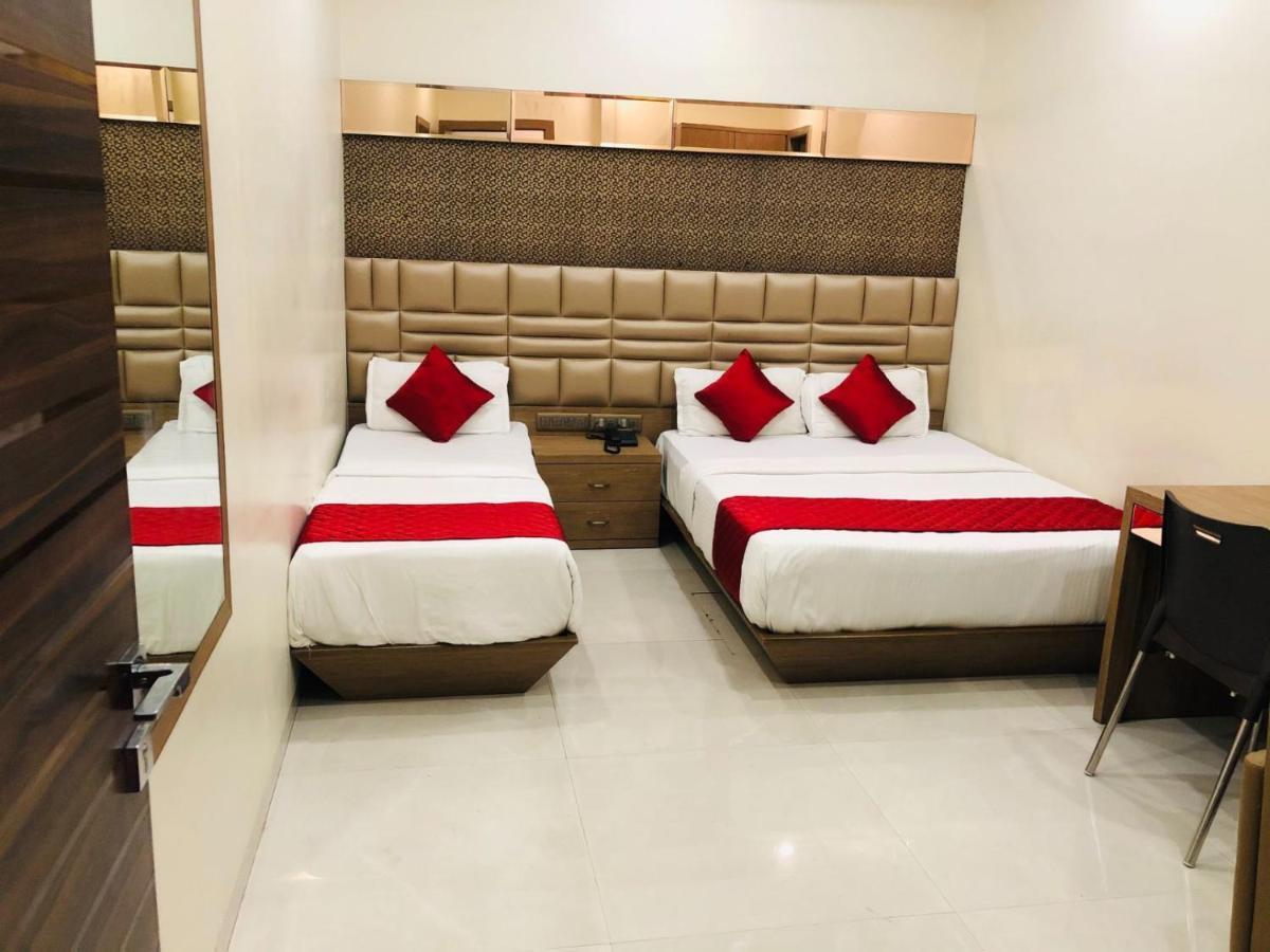 Hotel Guestinn Residency Мумбай Екстериор снимка