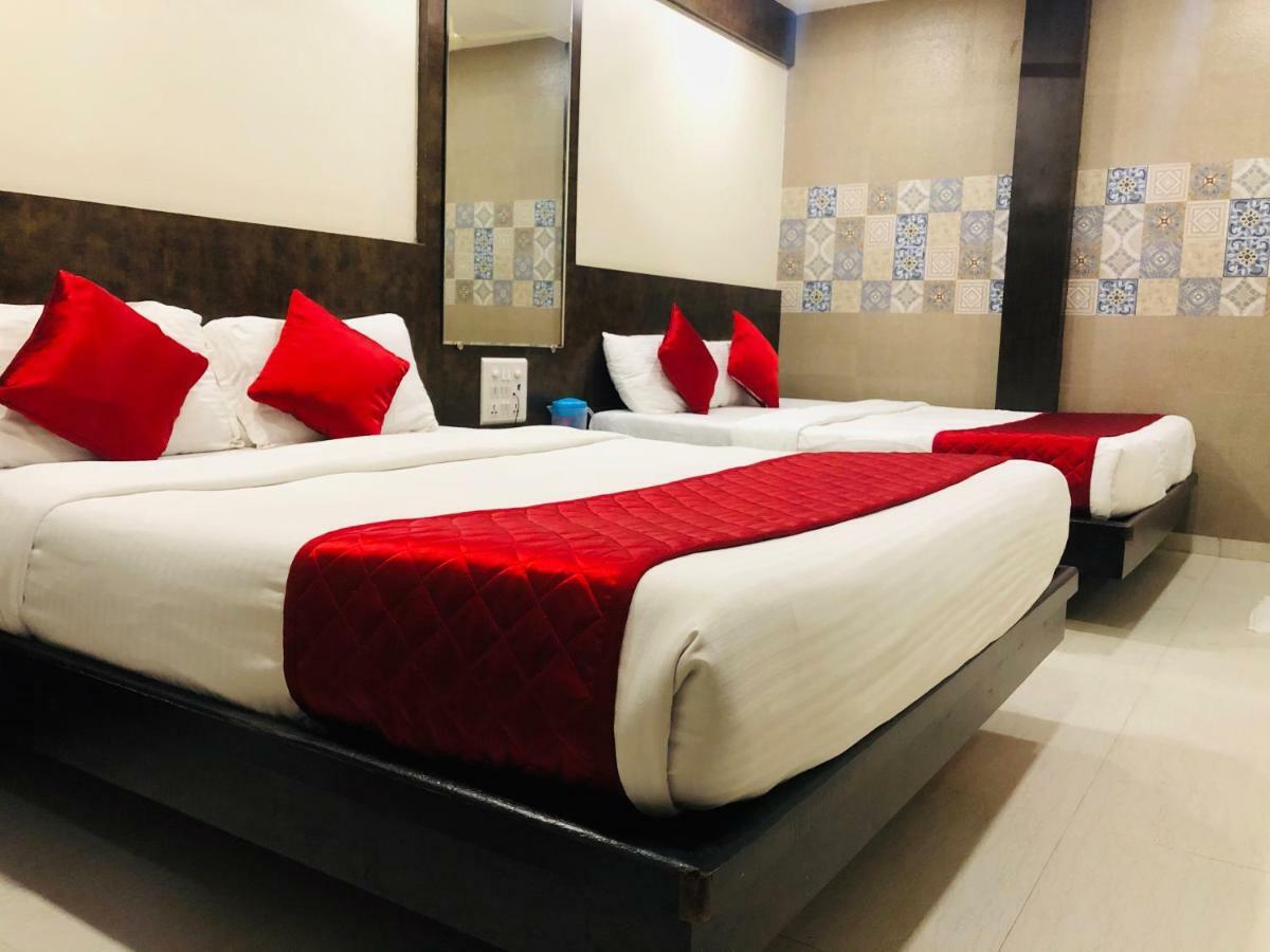 Hotel Guestinn Residency Мумбай Екстериор снимка
