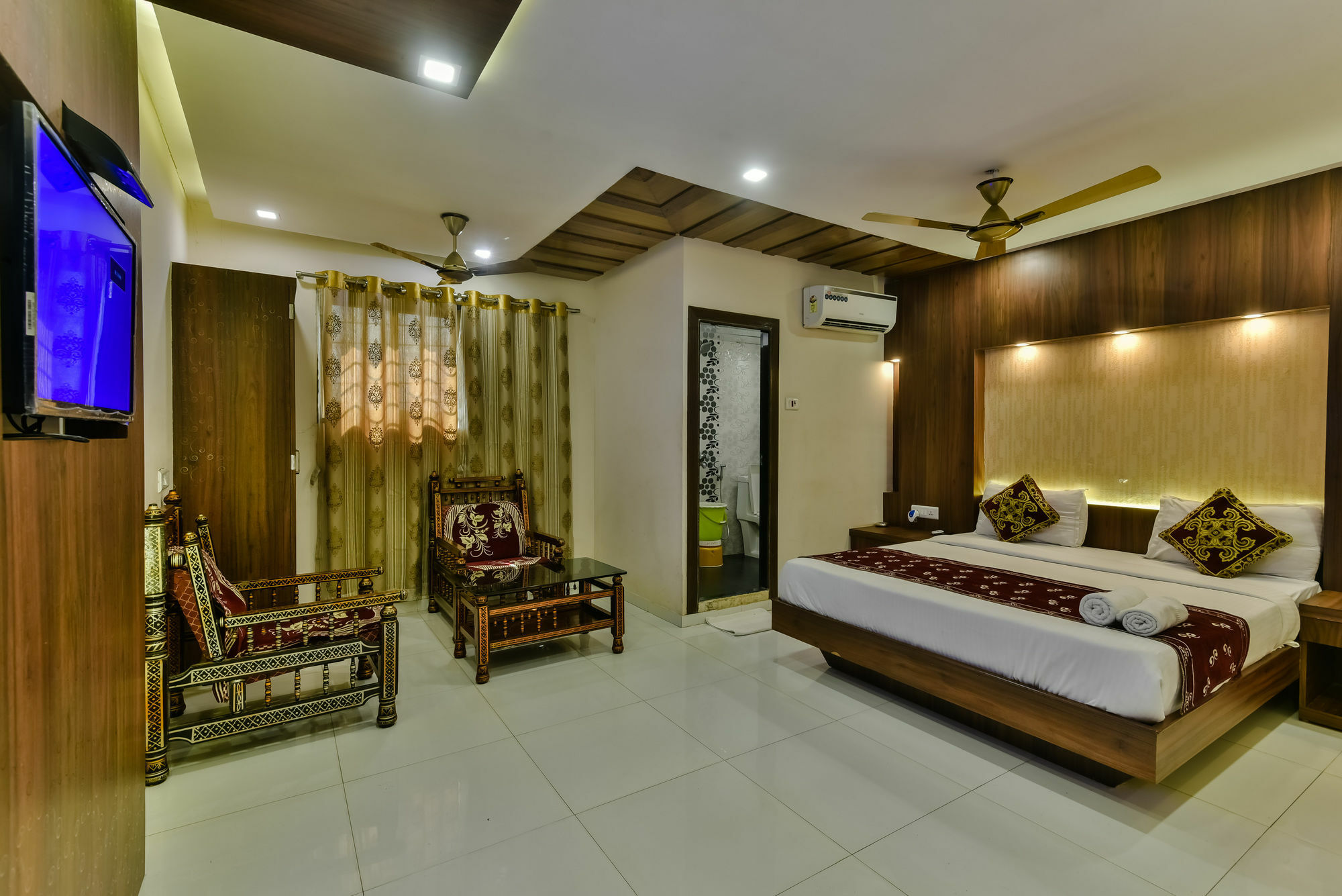 Hotel Guestinn Residency Мумбай Екстериор снимка